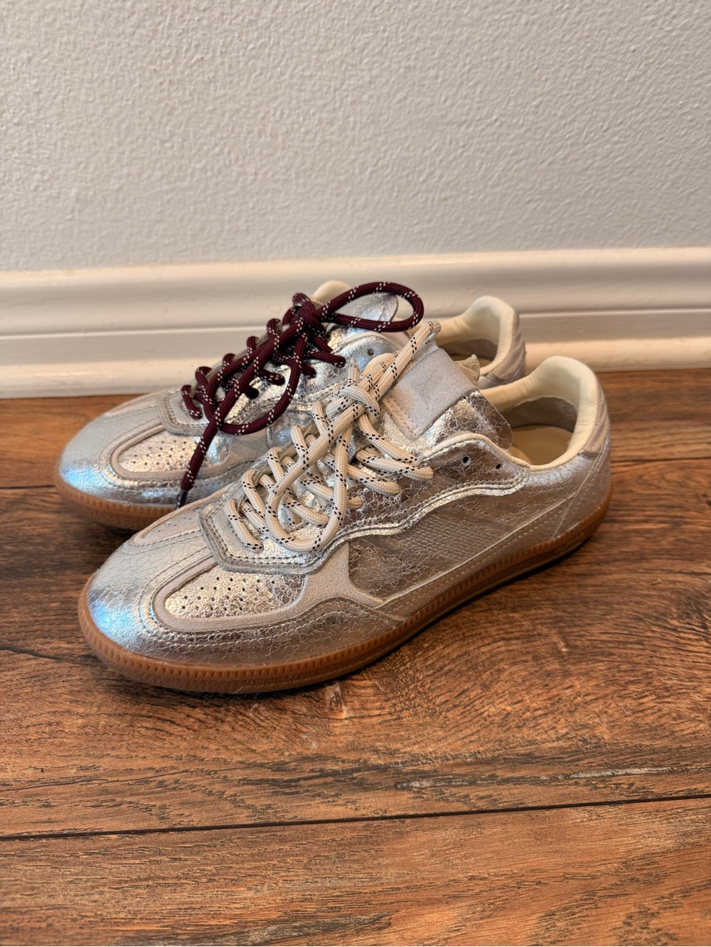 Alohas silver metallic cow leather sneakers 38